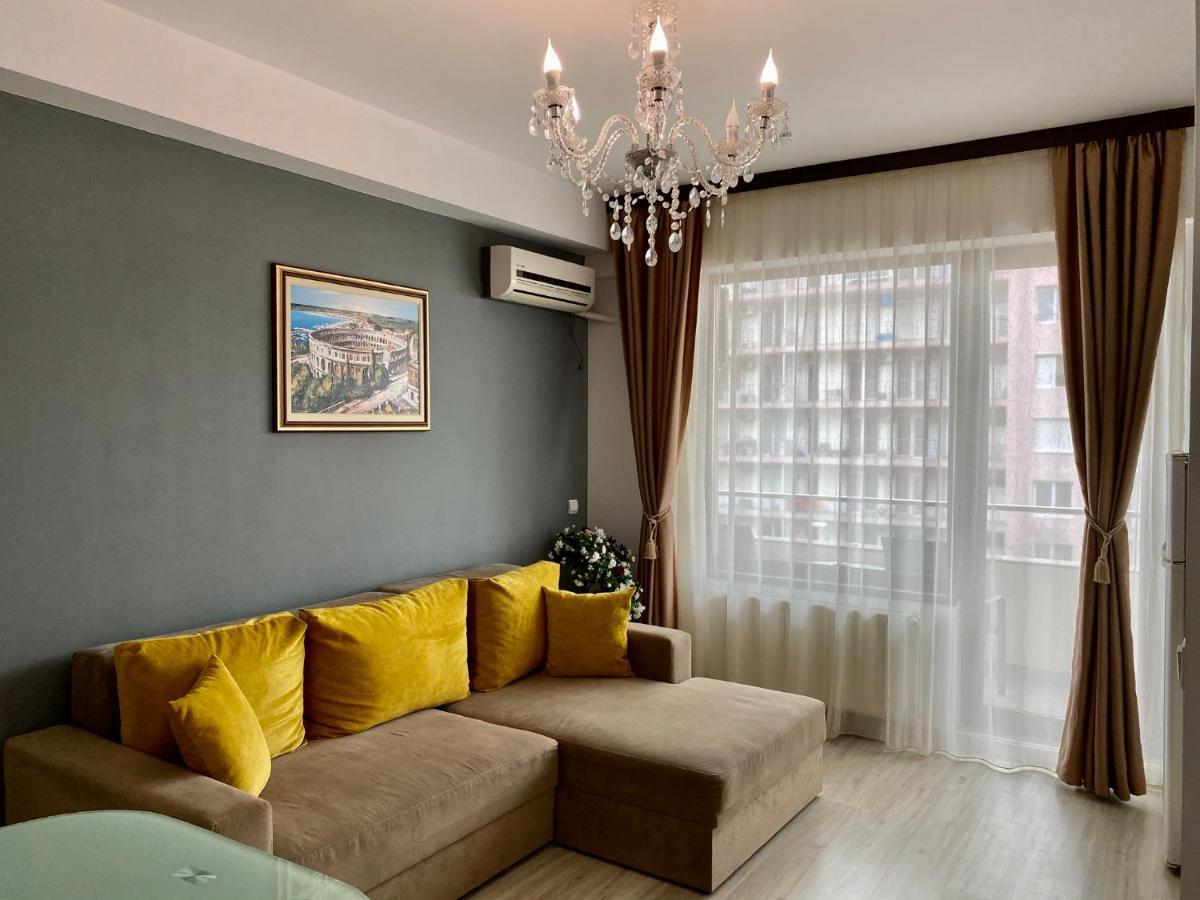 Valy Apartments Summerland Mamaia Bagian luar foto