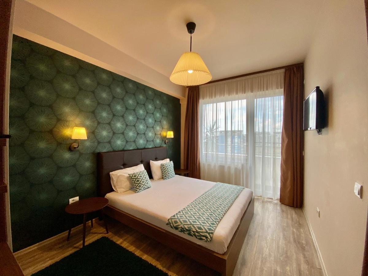 Valy Apartments Summerland Mamaia Bagian luar foto