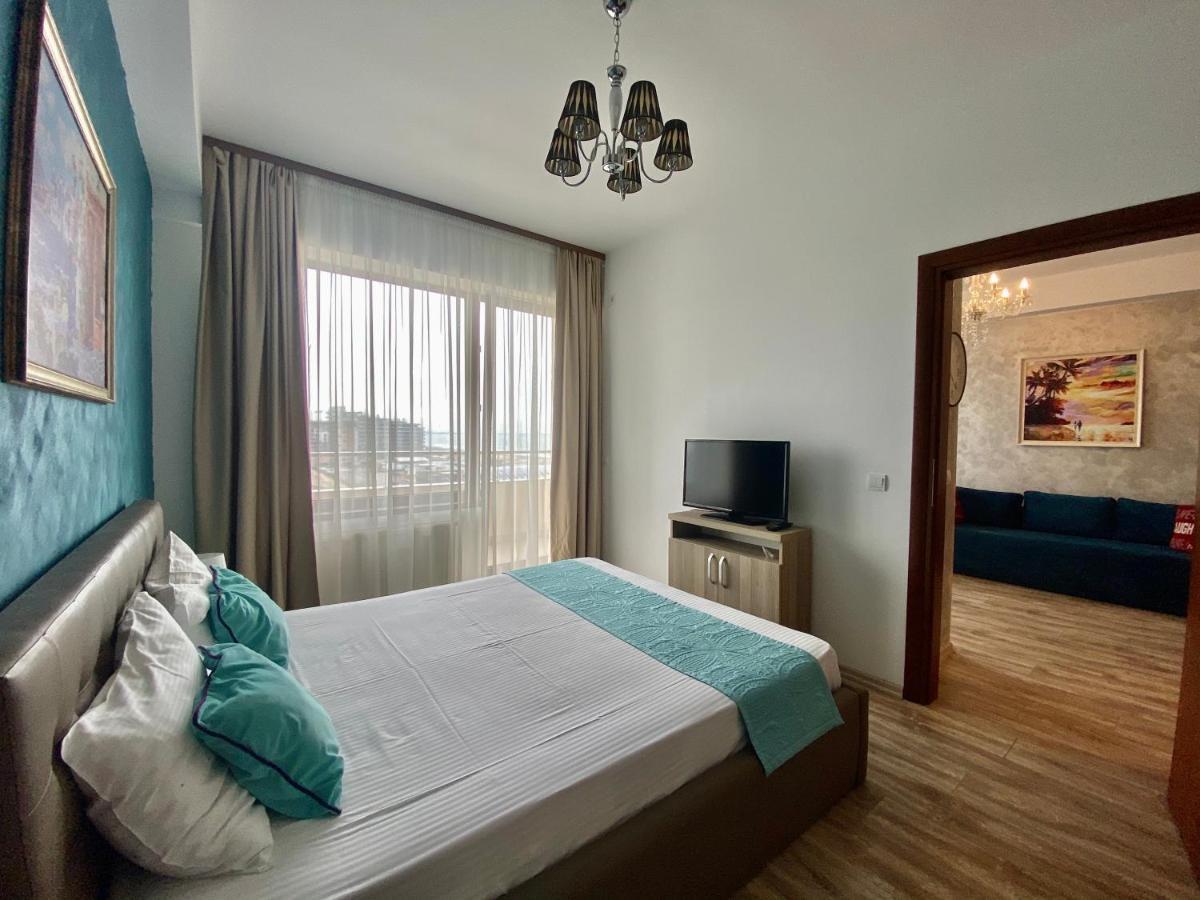 Valy Apartments Summerland Mamaia Bagian luar foto