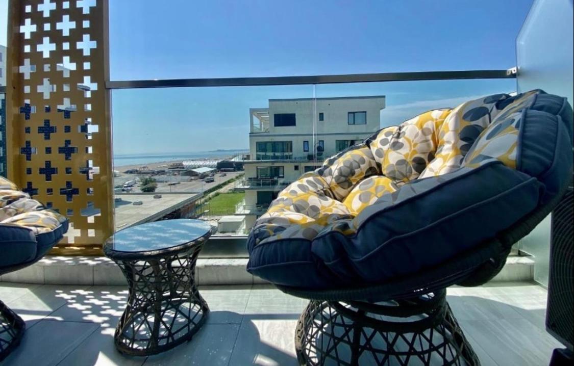 Valy Apartments Summerland Mamaia Bagian luar foto