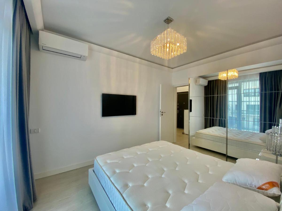 Valy Apartments Summerland Mamaia Bagian luar foto