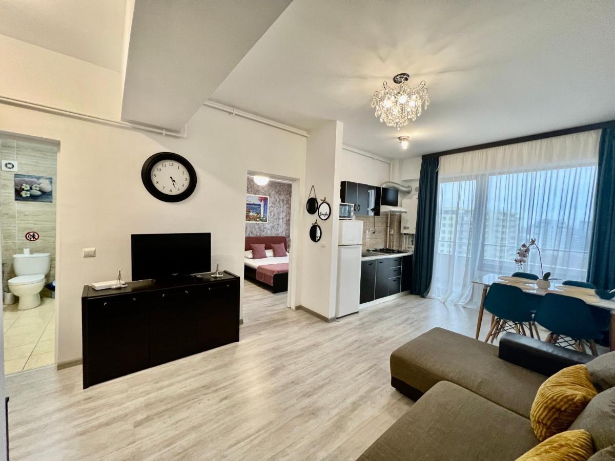 Valy Apartments Summerland Mamaia Bagian luar foto