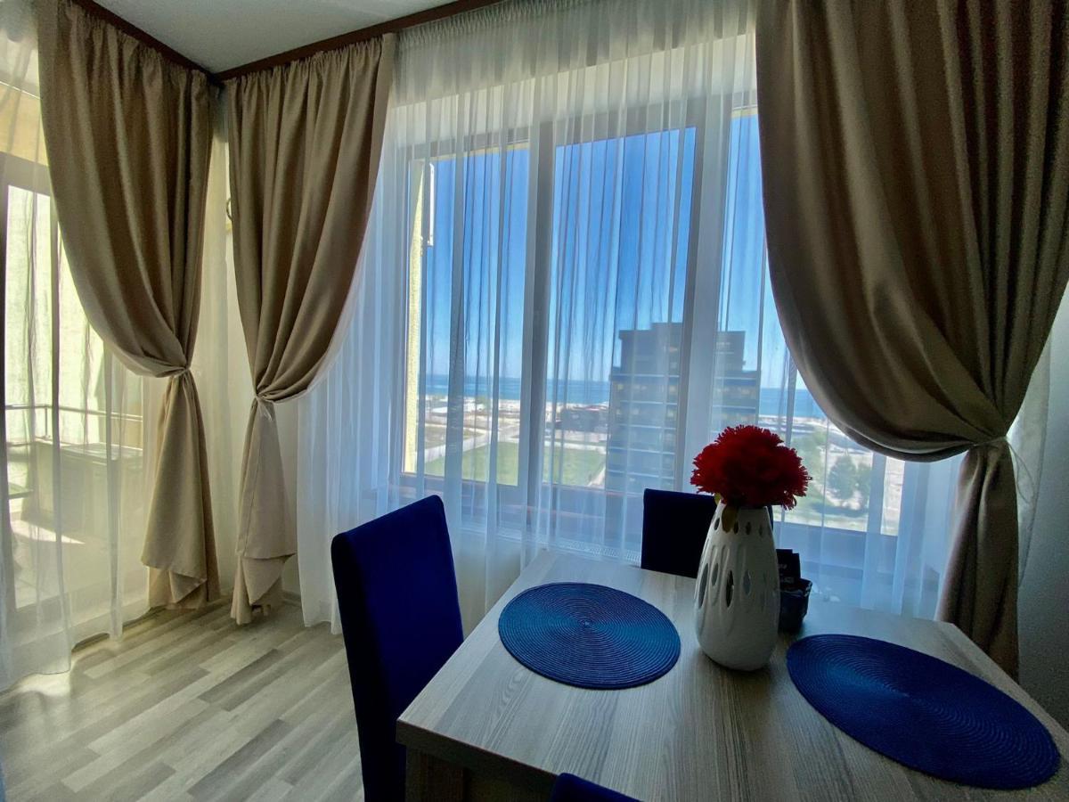 Valy Apartments Summerland Mamaia Bagian luar foto