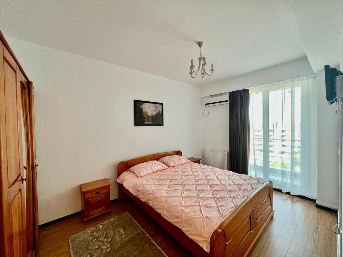 Valy Apartments Summerland Mamaia Bagian luar foto